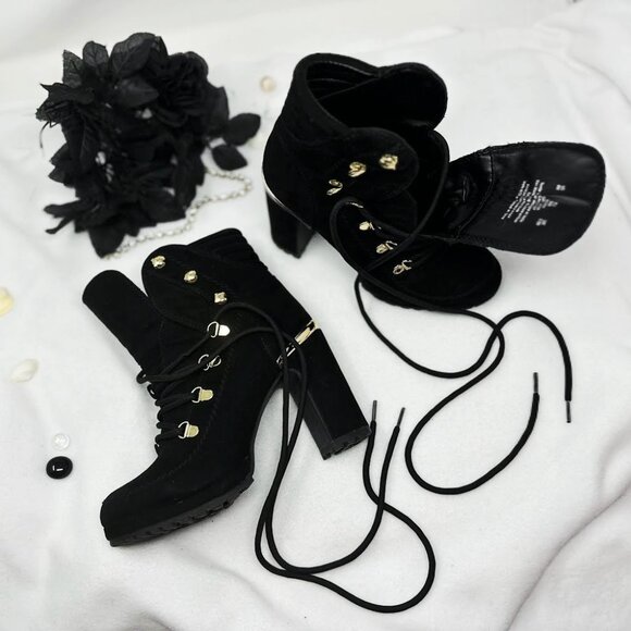 DKNY Black Leather Boots with Gold Accents, Womens Chunky High Heel Ankle Boots - Picture 8 of 12